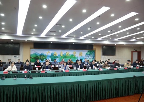 广西部署耕地；ず秃由铰袒占渥ㄏ罟婊僭旃ぷ “破局”耕林空间矛盾